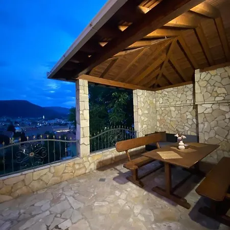 Vikendica View House