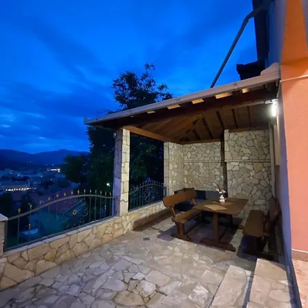 View House בית נופש *