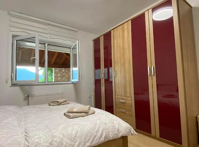 Сasa de vacaciones View House *